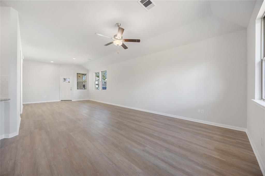 10919 Independence Road, Cleveland, Texas image 6