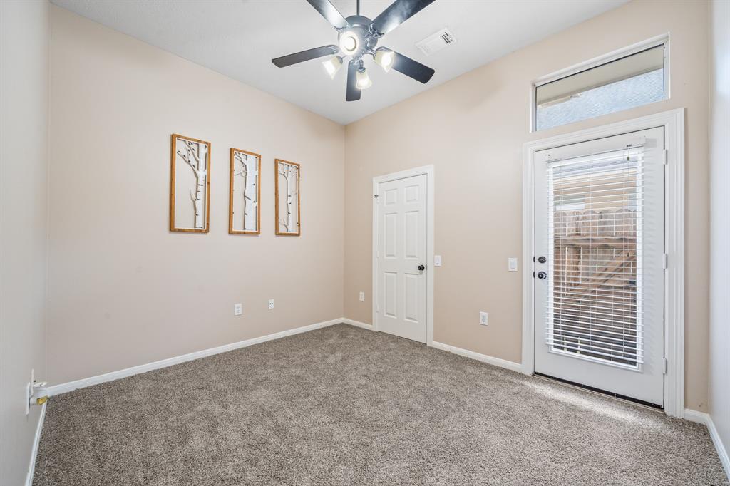 2314 S Venice Drive, Pearland, Texas image 33