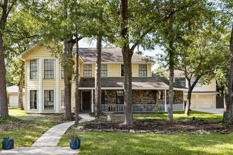 323 Laura Lane Oak Ridge North TX 77385
