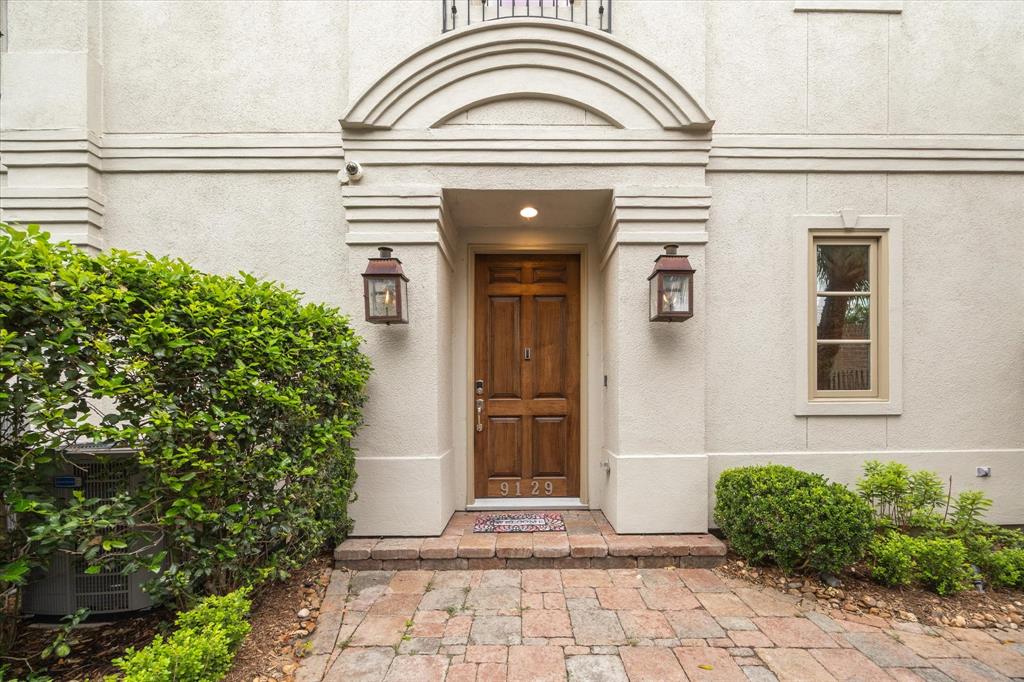 9129 Buffalo Speedway, Houston, Texas image 4