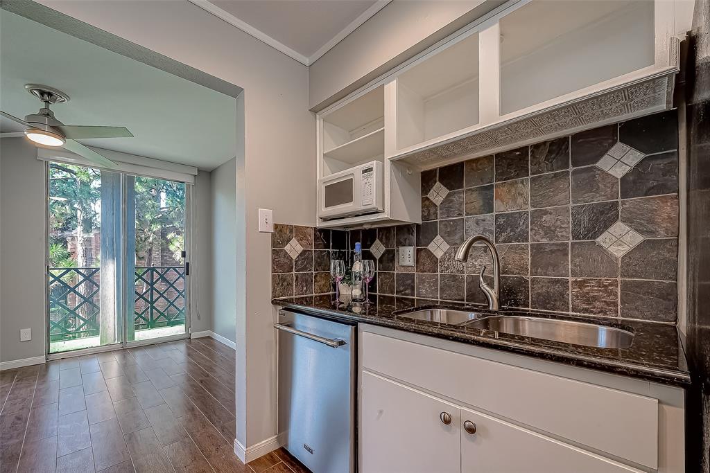 Houston, Texas 77057, United States, 2 Bedrooms Bedrooms, ,2 BathroomsBathrooms,Residential,Active,38049