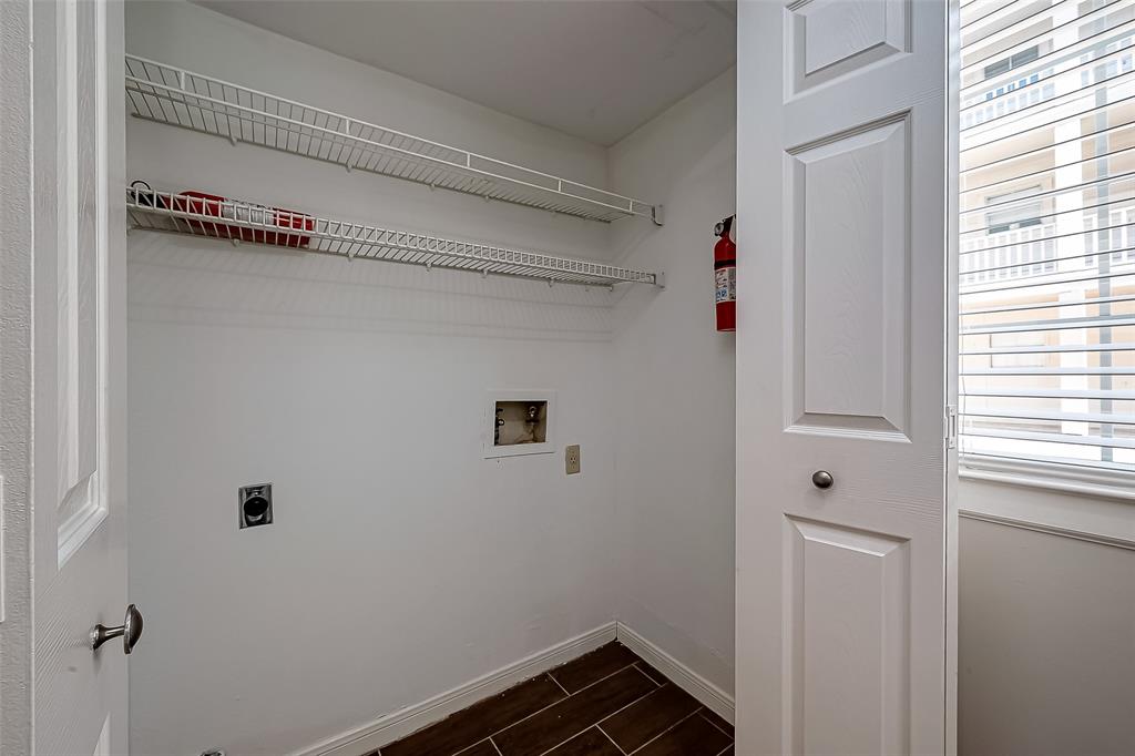 Houston, Texas 77057, United States, 2 Bedrooms Bedrooms, ,2 BathroomsBathrooms,Residential,Active,38049