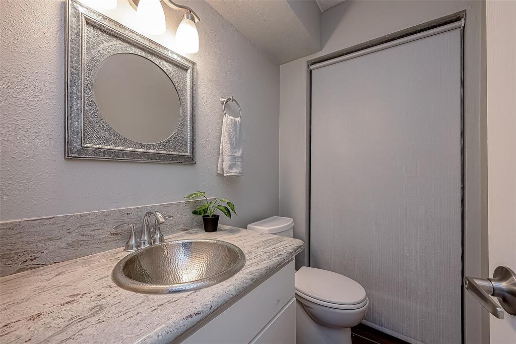 Houston, Texas 77057, United States, 2 Bedrooms Bedrooms, ,2 BathroomsBathrooms,Residential,Active,38049