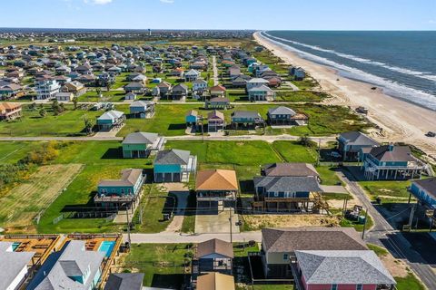 A home in Crystal Beach