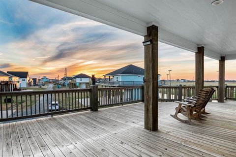 A home in Crystal Beach