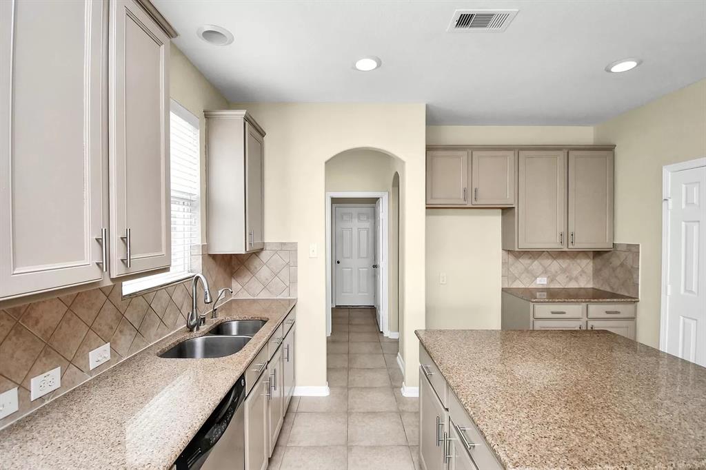 6315 Bain Drive, Missouri City, Texas image 31