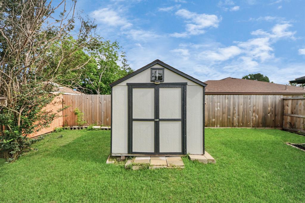 16926 Hummingbird Dr, Conroe, Texas image 32