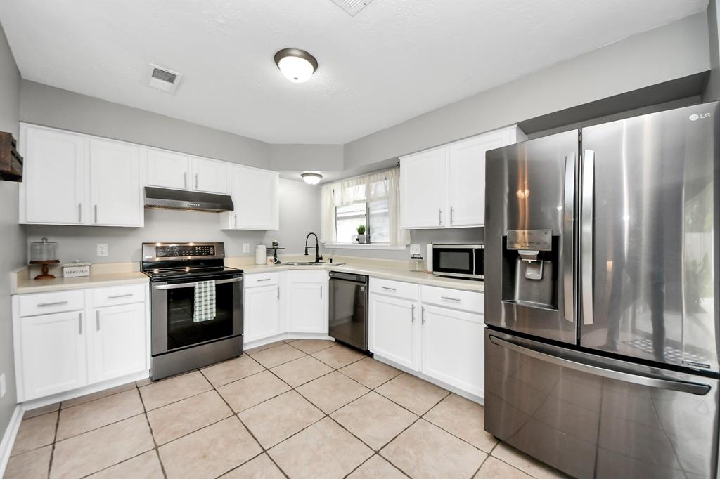 16926 Hummingbird Dr, Conroe, Texas image 24