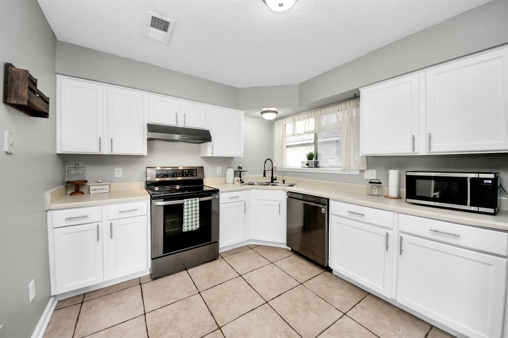 16926 Hummingbird Dr, Conroe, Texas image 25