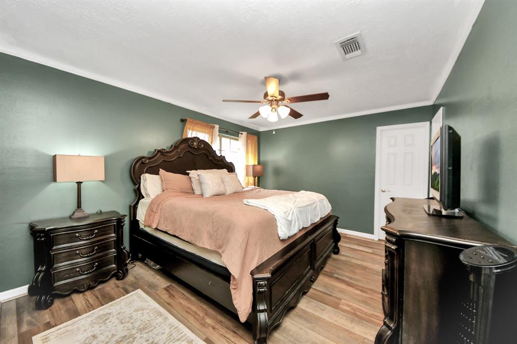 16926 Hummingbird Dr, Conroe, Texas image 8