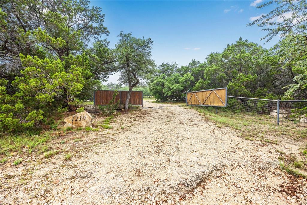1210 Persimmon Pass, Fischer, Texas image 28