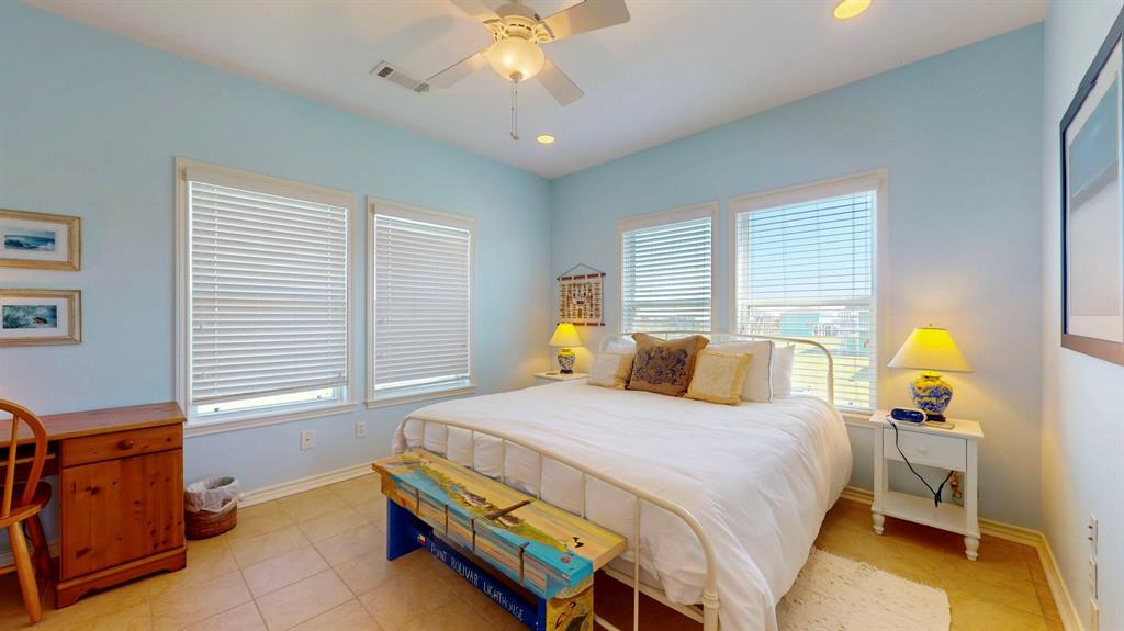 435 Atkinson Street, Crystal Beach, Texas image 20