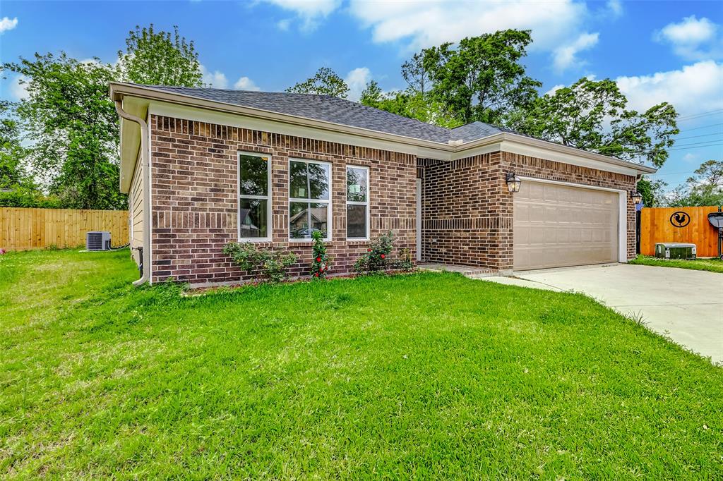 9843 Balsam Lane, Houston, Texas image 38