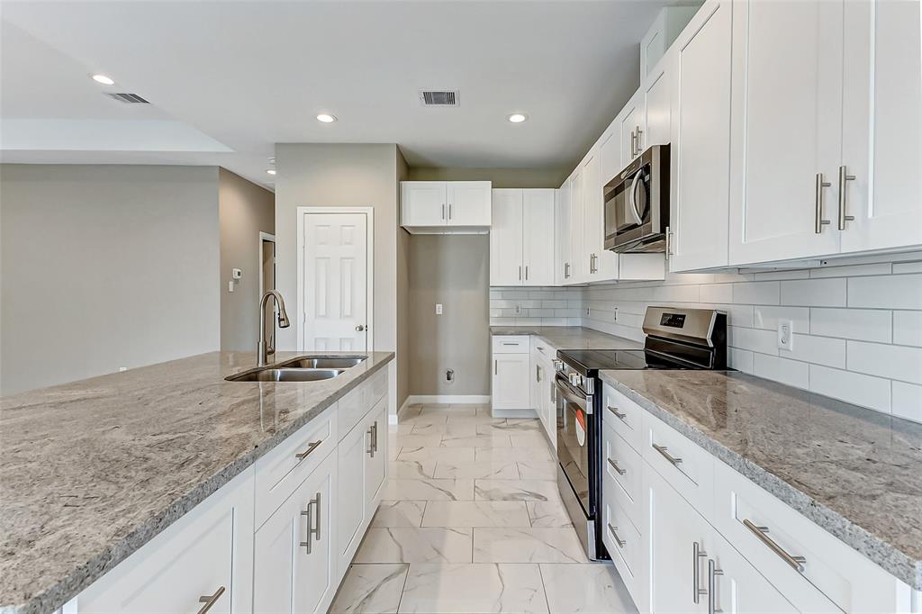 9843 Balsam Lane, Houston, Texas image 12