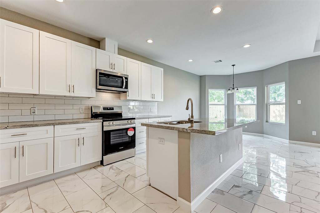 9843 Balsam Lane, Houston, Texas image 10