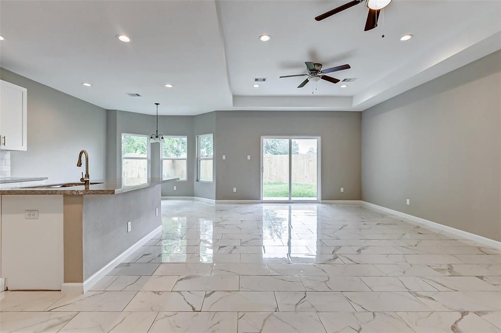 9843 Balsam Lane, Houston, Texas image 4