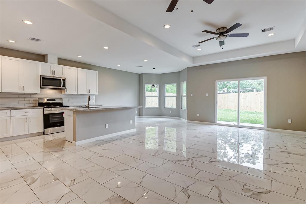 9843 Balsam Lane, Houston, Texas image 8