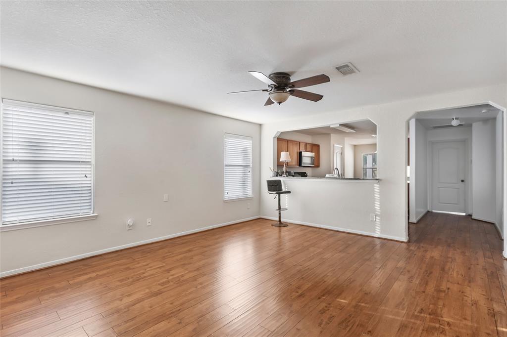 2701 Sandberry Drive, Kingwood, Texas image 12
