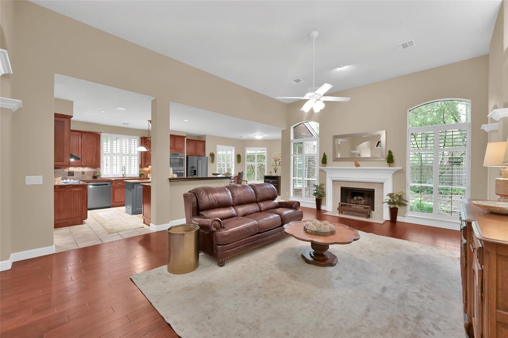 139 Little Mill Place, The Woodlands, Texas image 8