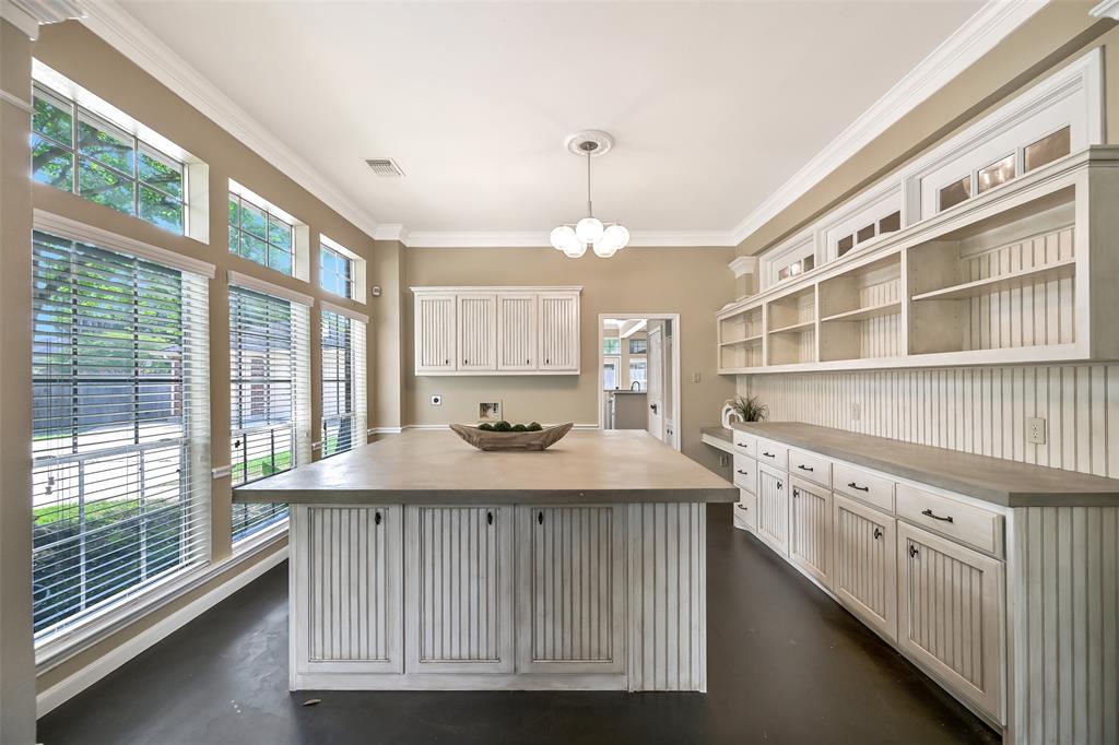 1411 Buttonwood Drive, Friendswood, Texas image 9