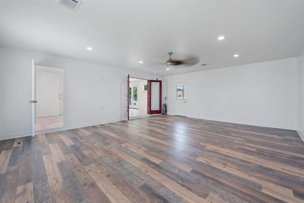 3526 Elm Drive, Dickinson, Texas image 7
