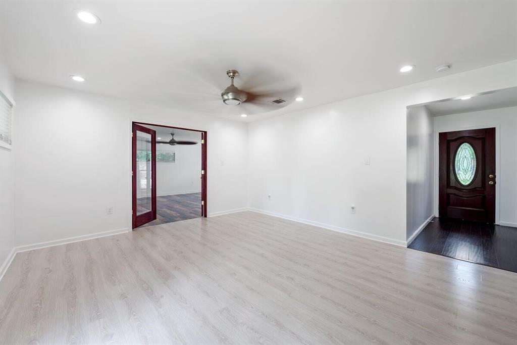 3526 Elm Drive