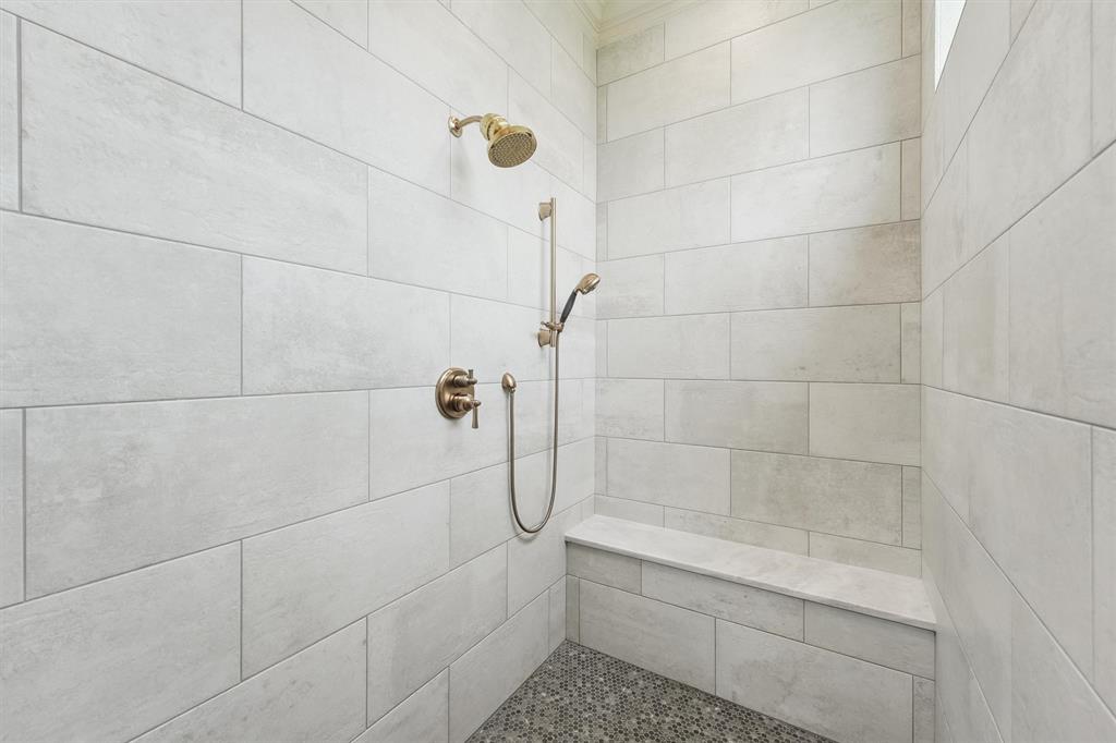 9343 Kai Drive, Beach City, Texas image 32