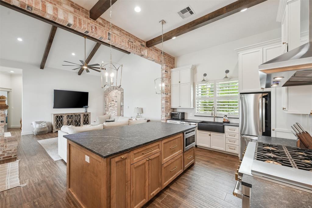 9343 Kai Drive, Beach City, Texas image 16