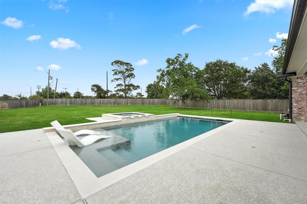 9343 Kai Drive, Beach City, Texas image 36