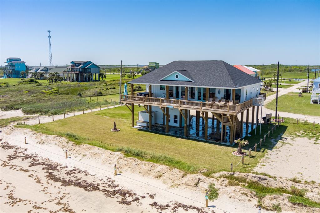768 Bolivar Dunes Boulevard, Gilchrist, Texas image 1