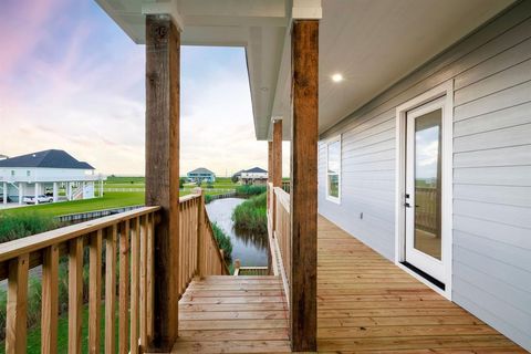 A home in Port Bolivar