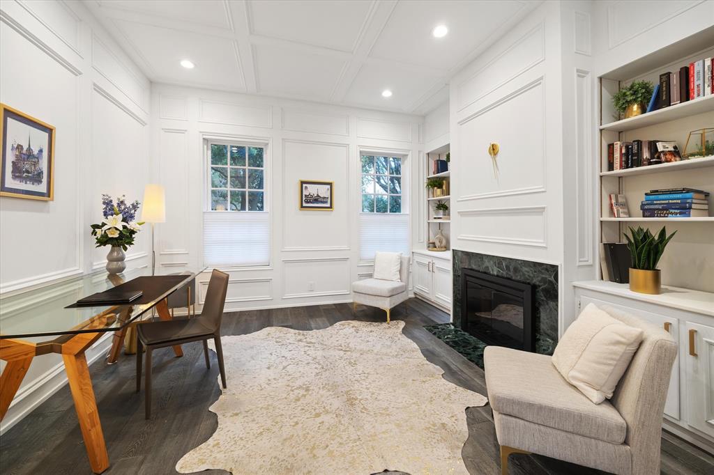 2114 Wroxton Road