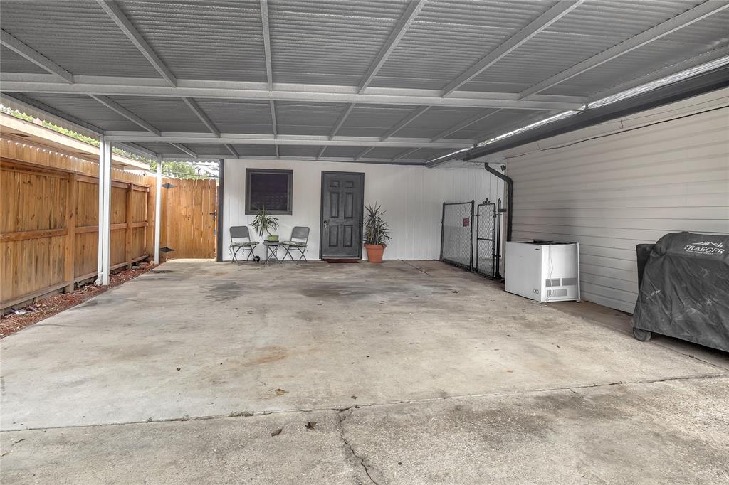 1103 Glenmore Drive