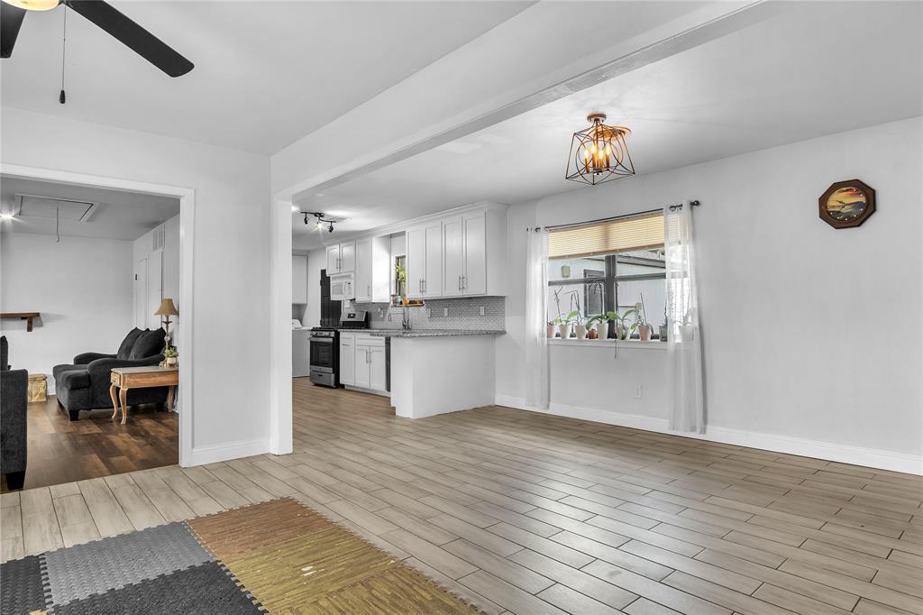 1103 Glenmore Drive