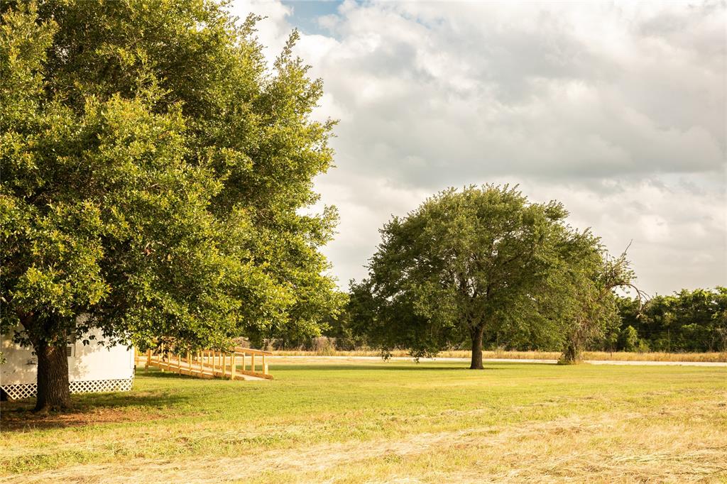 2300 Mcnelly Lane, Burton, Texas image 19