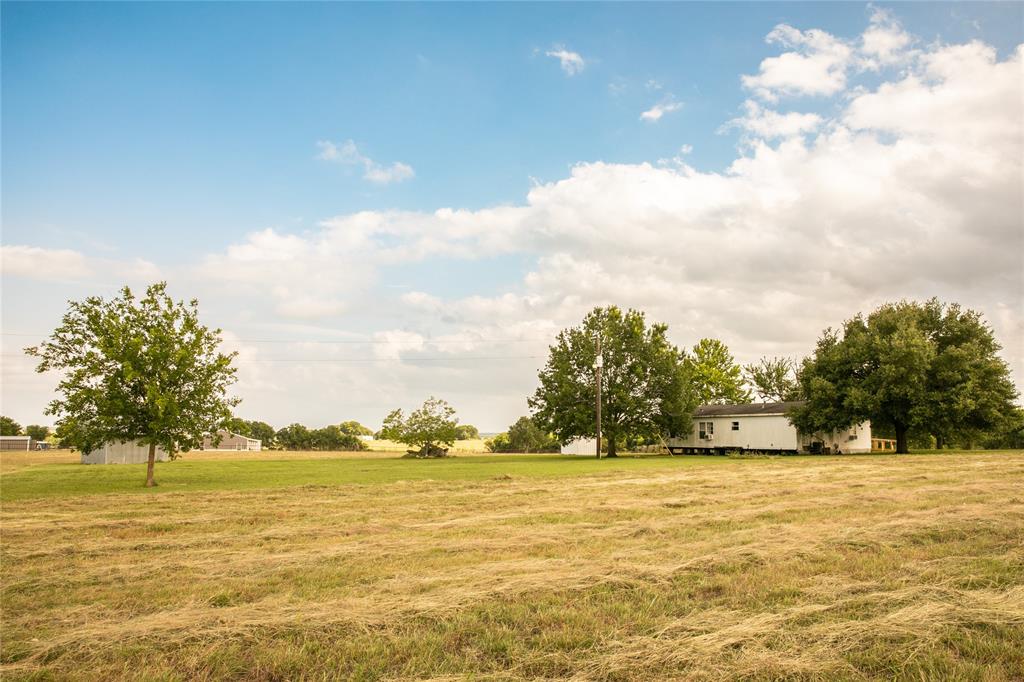 2300 Mcnelly Lane, Burton, Texas image 12