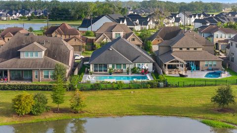 A home in Missouri City