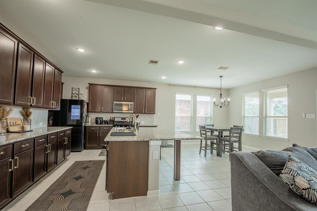 3706 Arbor Trails Drive, Humble, Texas image 17