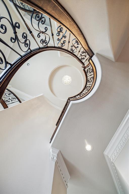 22 Greenway View Trail, Kingwood, Texas image 11