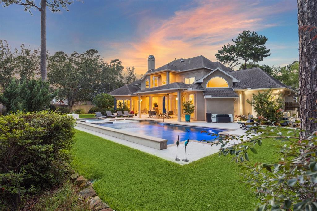 22 Greenway View Trail, Kingwood, Texas image 1