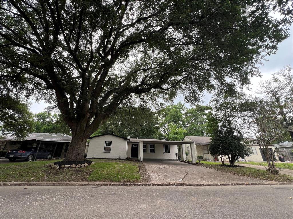 1307 Bank Drive, Galena Park, Texas image 1