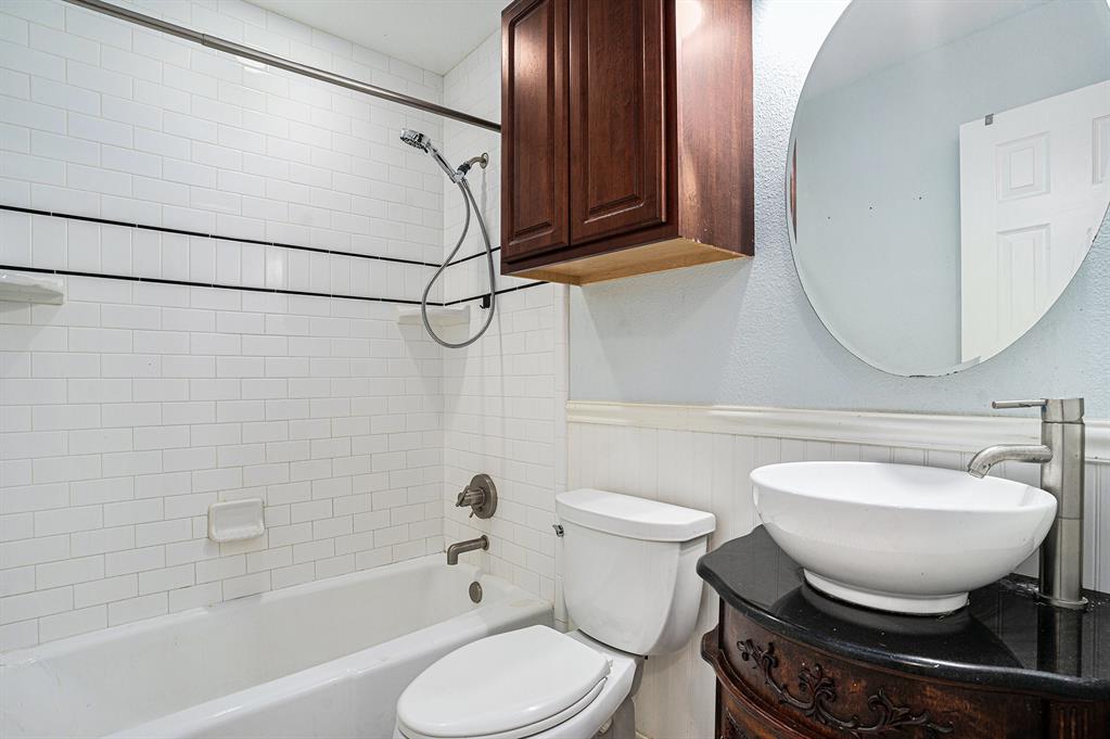 622 Seminole Drive, Kemah, Texas image 15