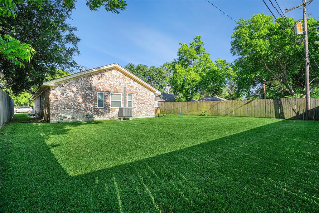 622 Seminole Drive, Kemah, Texas image 22