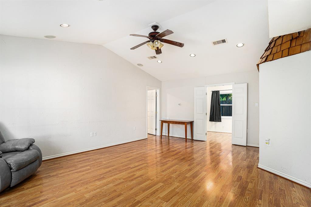 622 Seminole Drive, Kemah, Texas image 10