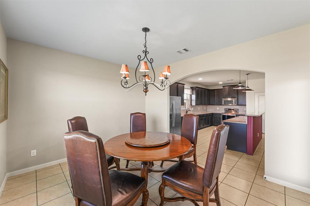 22906 Gentle Shadow Drive, Hockley, Texas image 13
