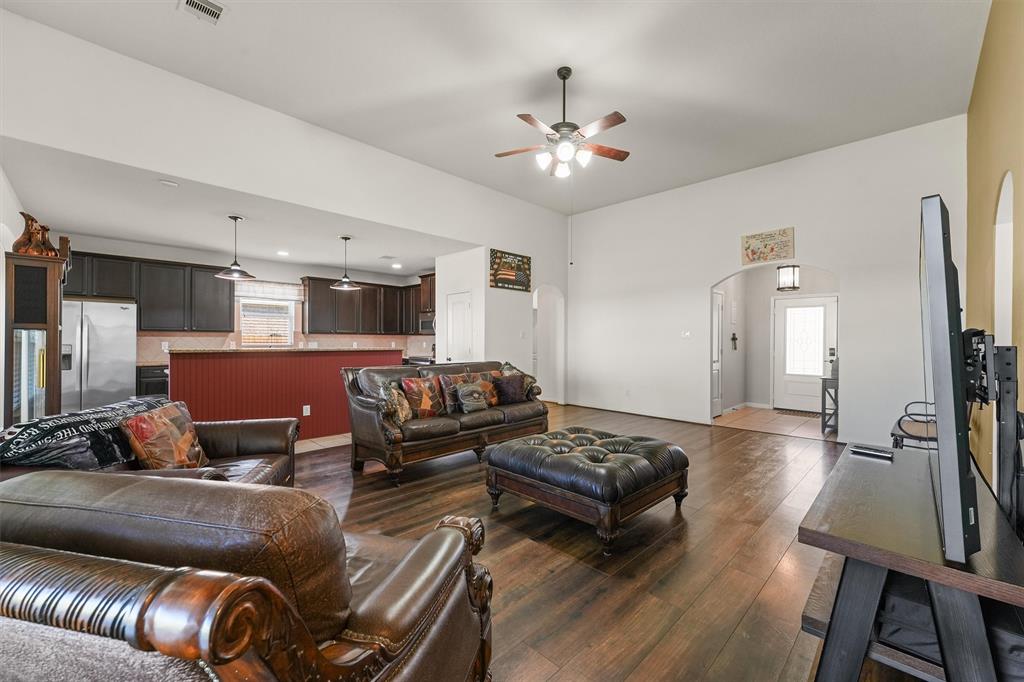 22906 Gentle Shadow Drive, Hockley, Texas image 8