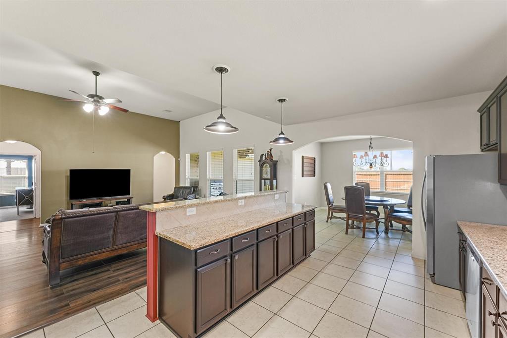 22906 Gentle Shadow Drive, Hockley, Texas image 10