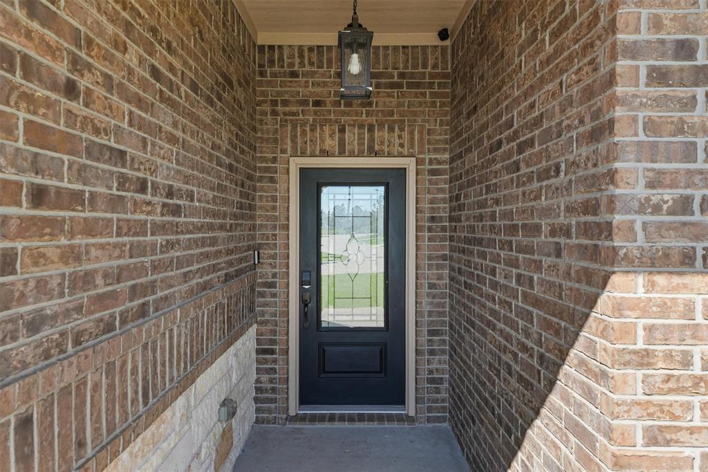 22906 Gentle Shadow Drive, Hockley, Texas image 4