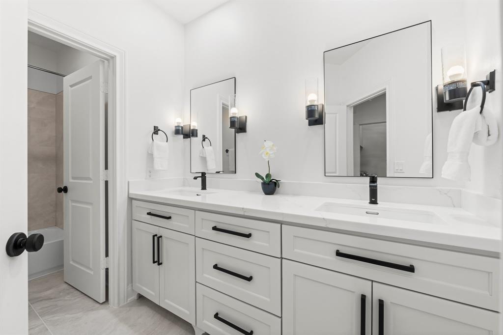 26 Riva Row, The Woodlands, Texas image 27