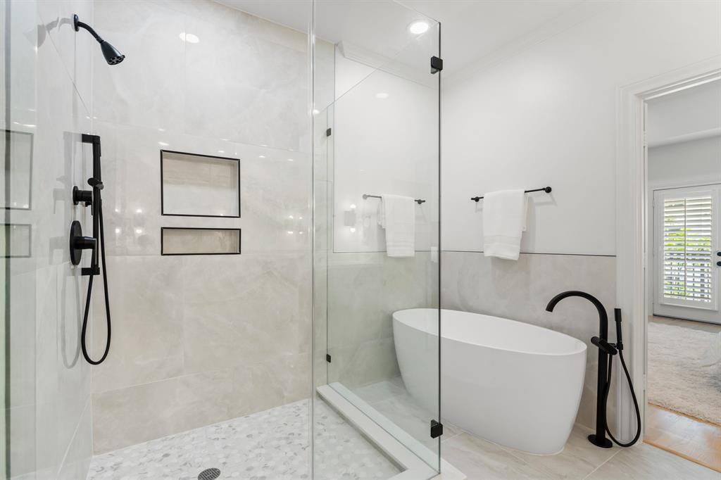 26 Riva Row, The Woodlands, Texas image 23